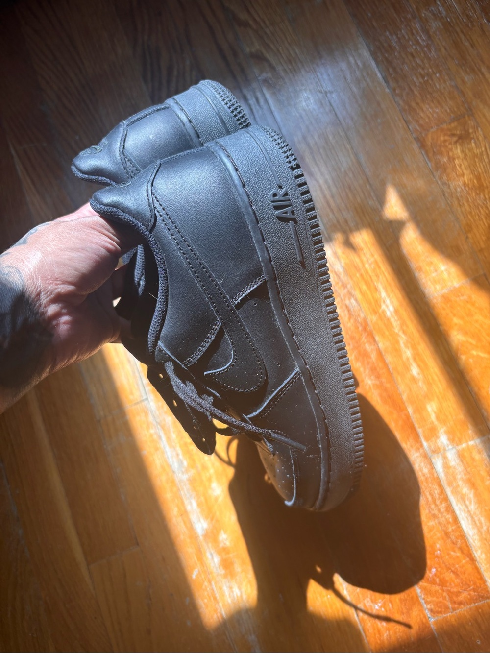 Nike Kids Black Leather Low-Top Sneakers